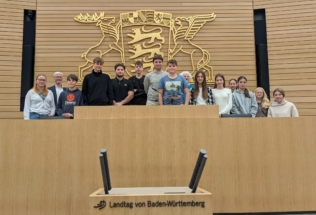 PXL_20251111_101107896_red PXL_20251111_101107896_red